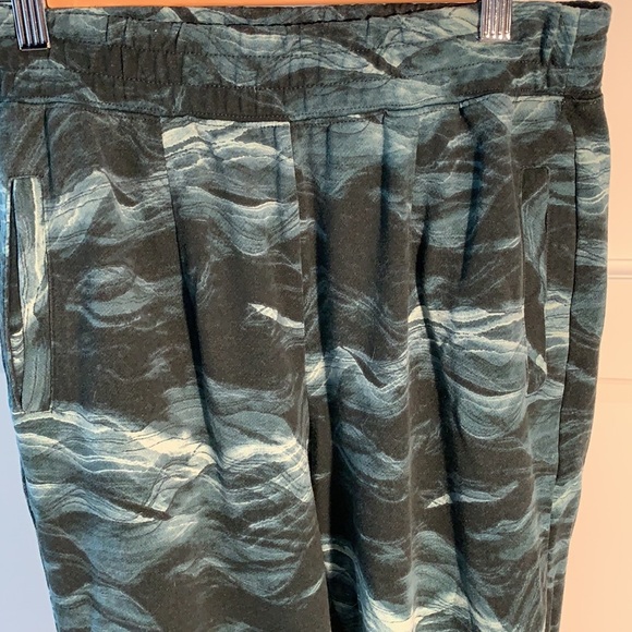 Fabletics Sweat pants - Picture 3 of 9